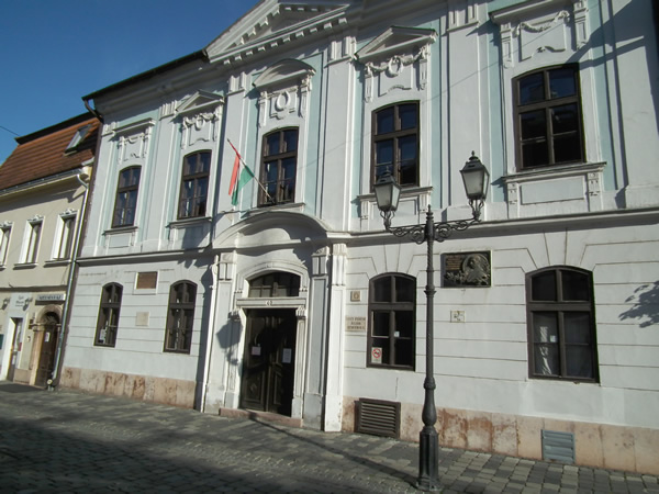 Benediktiner Gymnasium in Györ