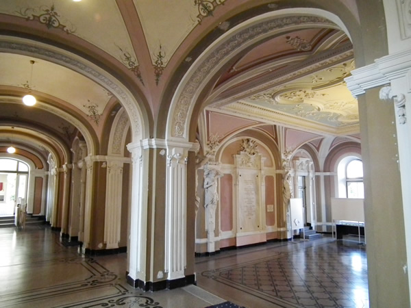 Rathaus zu Györ: Foyer