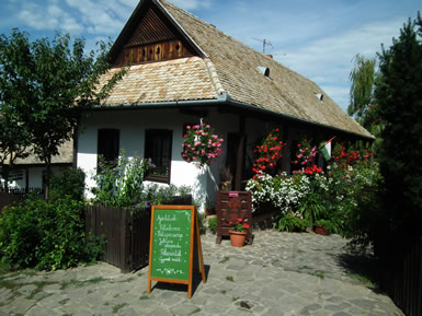Hollókö: Gasthaus