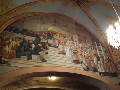 Mezökövesd: Pfarrkirche; Marienkapelle