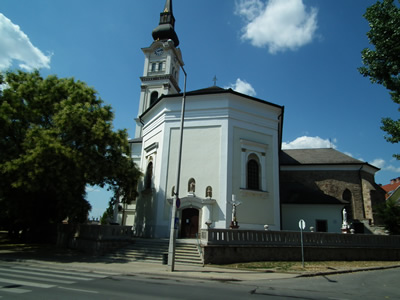 Mezökövesd: Pfarrkirche; Marienkapelle