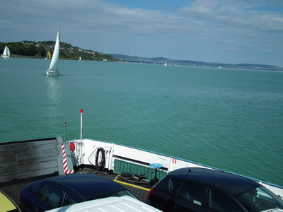 Blick auf F�hrhafen Tihany